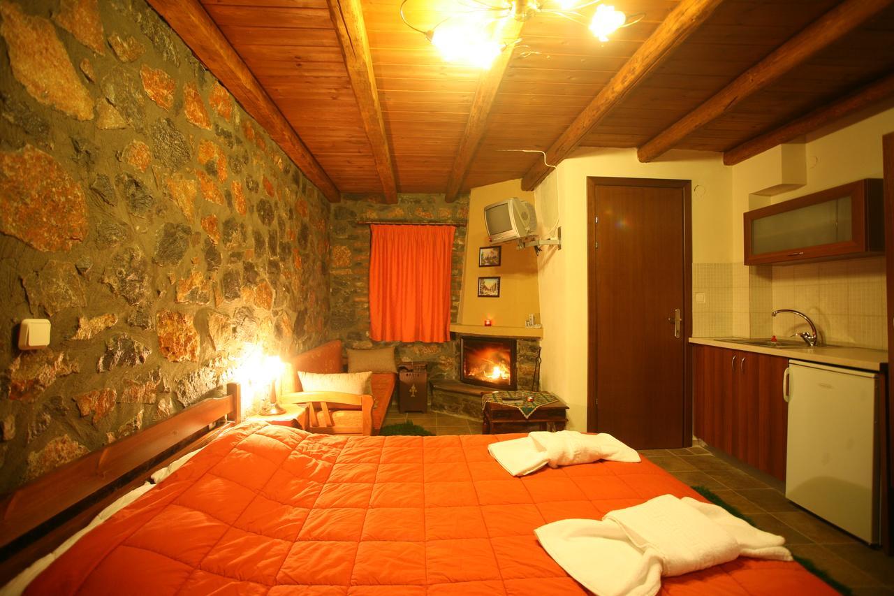 Eleni'S Guesthouse بالايوس أجيوس أثناسيوس المظهر الخارجي الصورة